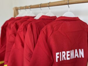 kinderfeestje brandweer kleding huren